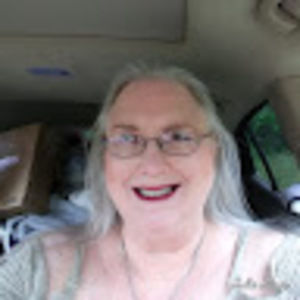 Meet your Posher, Julie